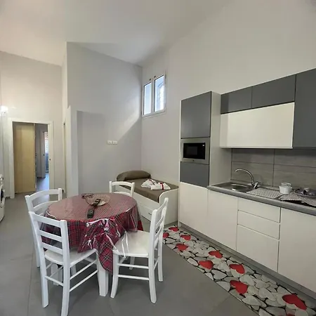 Luxury In With Private Garden 50 M² Apartment *