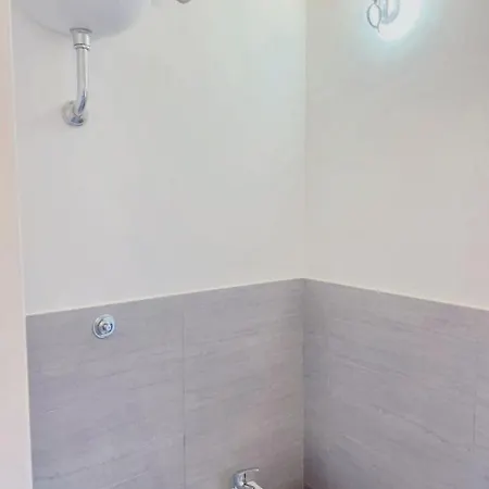 Apartment Luxury In With Private Garden 50 M² Naples